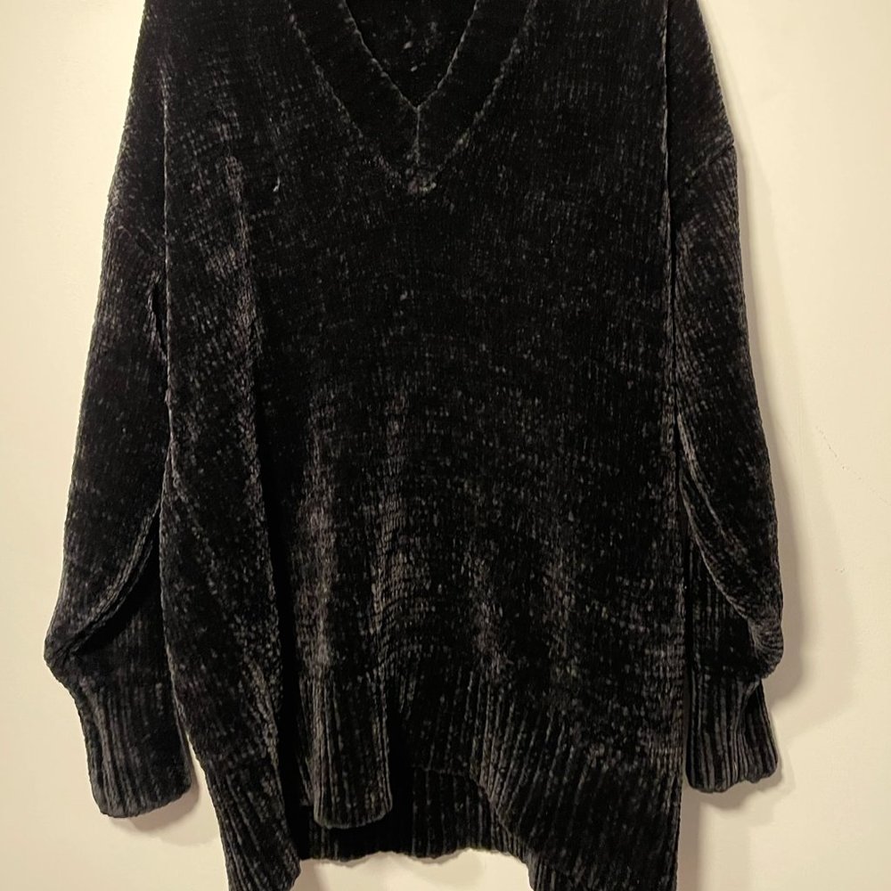 Zara Black Chanile Oversized V-Neck Chunky Knit Sweater, Size Small